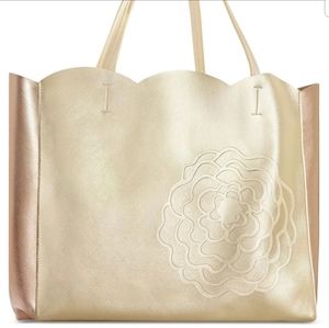 White diamonds by Elizabeth taylor